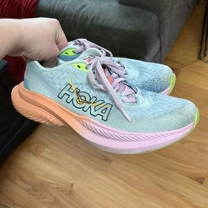 Hoka mach 6